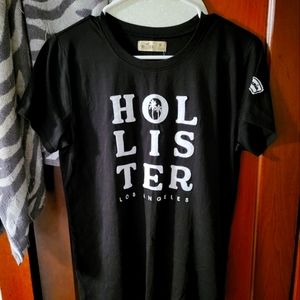 Hollister short sleeve tee, women's medium. NWT.